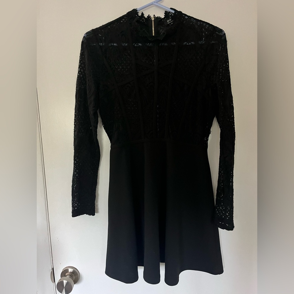 Black Mini-Dress with Lace Bodice -M